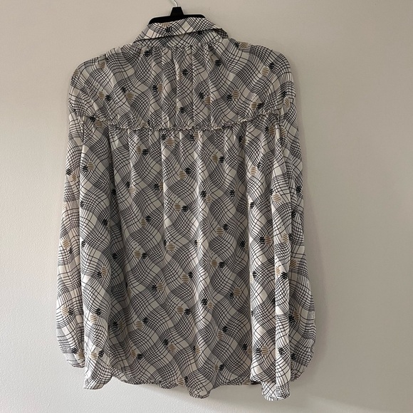 Max Studio Long Sleeves Ruffle Details Printed Blouse Top Sz Medium Beige - Picture 5 of 10